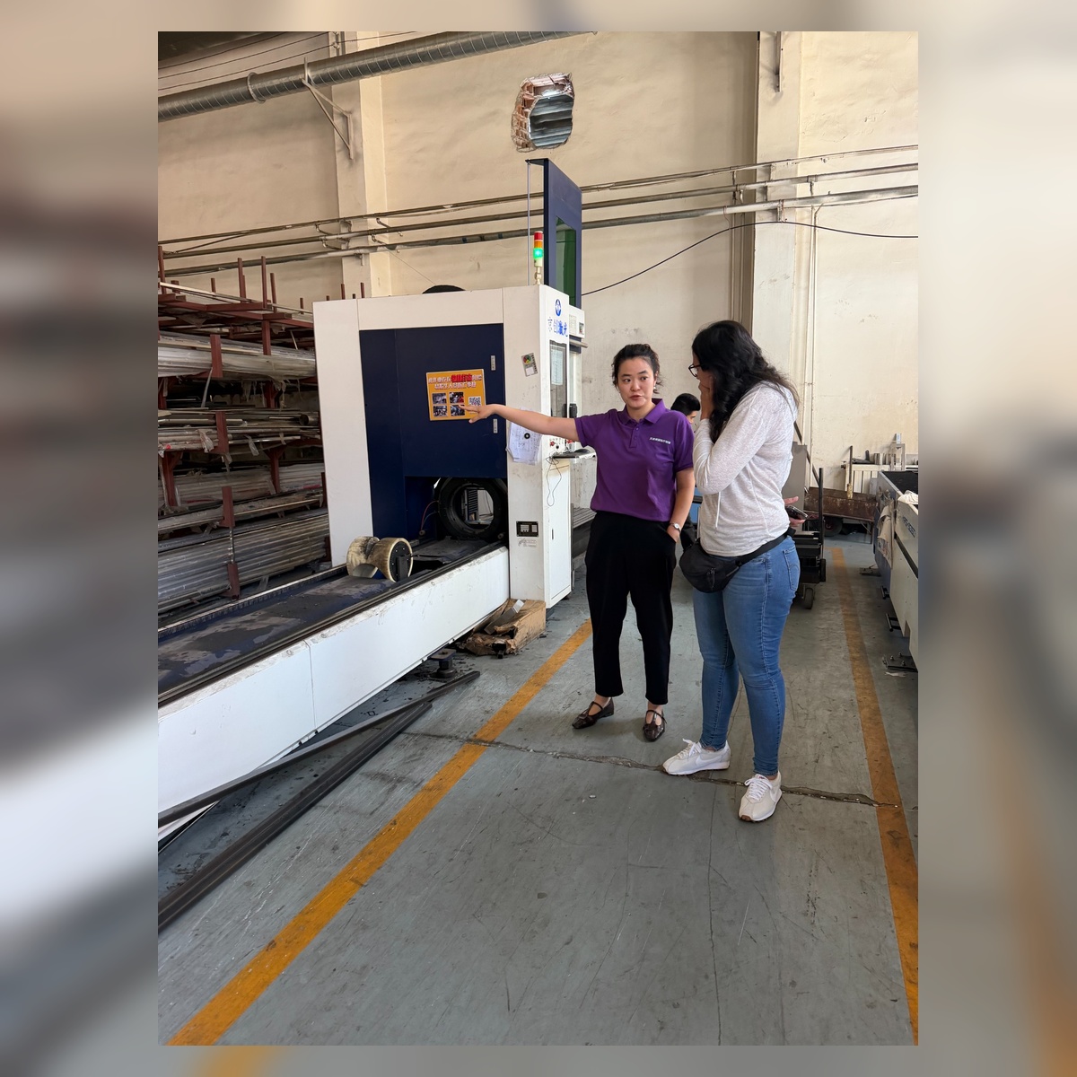 Visiting the factory_1200x1200
